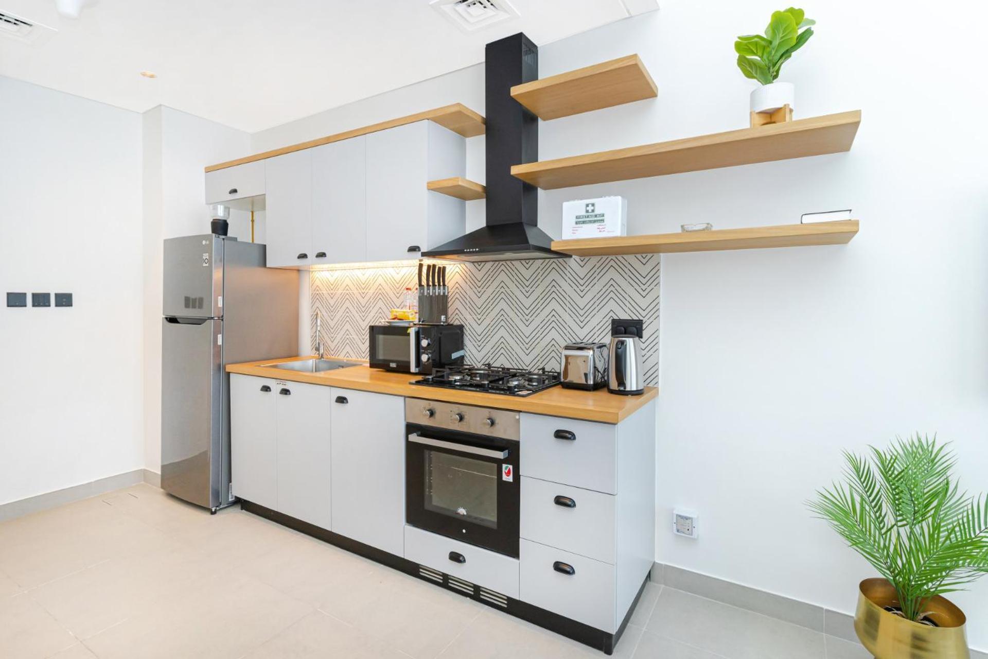 Chic I Great Amenities I Modern Living * Dubai