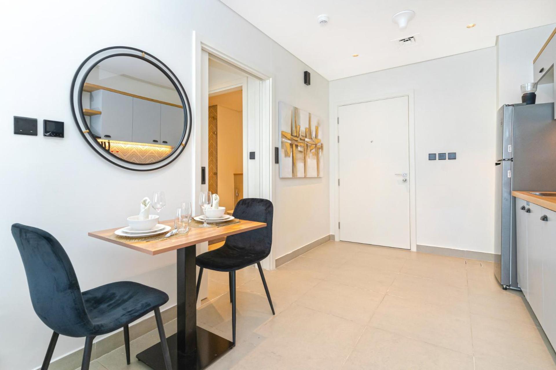 Chic I Great Amenities I Modern Living